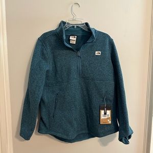 North Face 3/4 Zip Pullover!